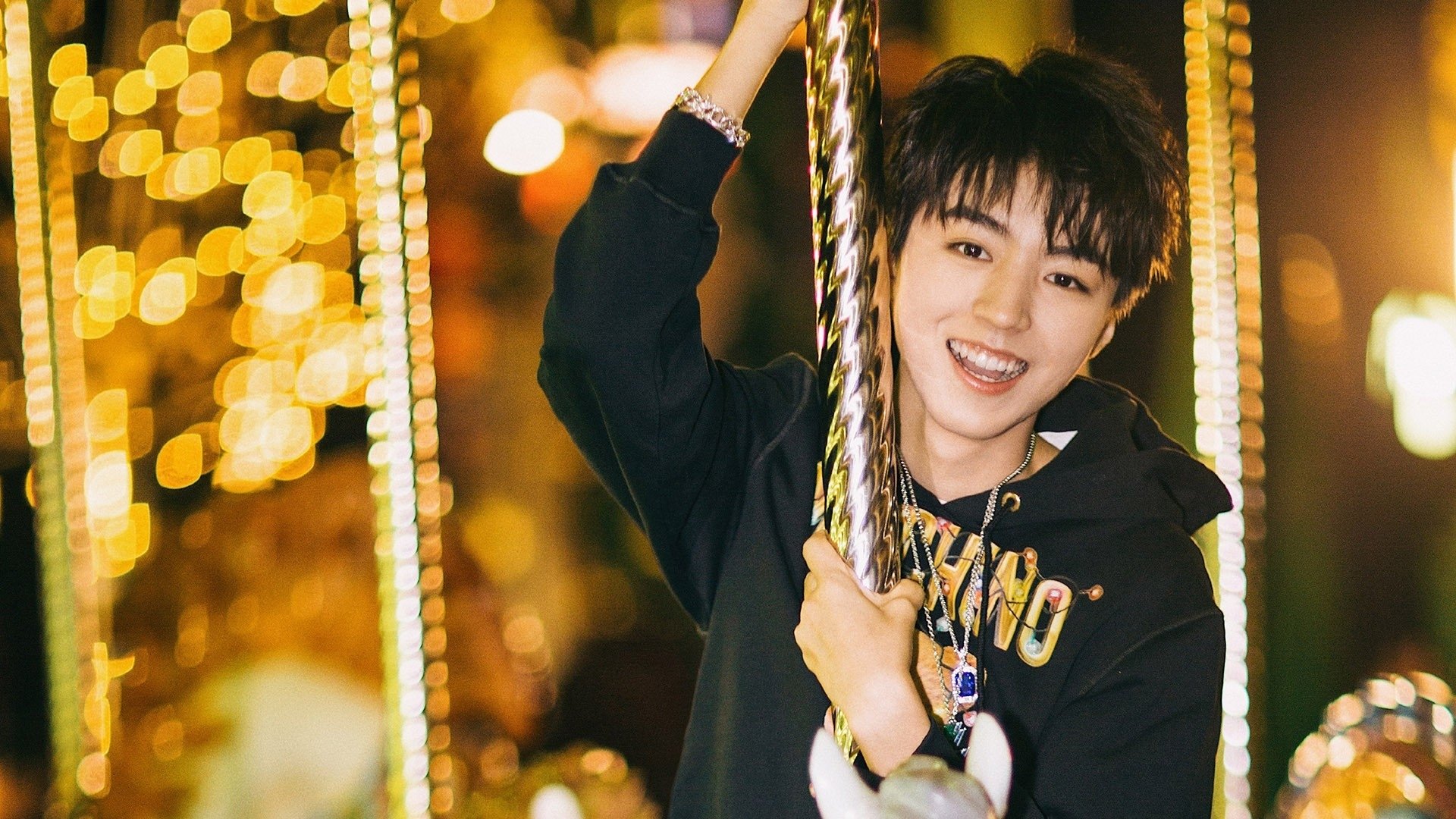 “亲子奔跑,香港牛仔3K亲子跑让亲情与运动融合”